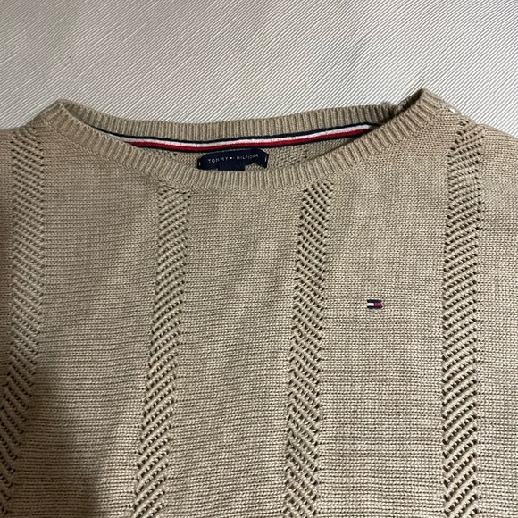 Tommy Hilfiger Woman’s sweater. Size M - Picture 2 of 6